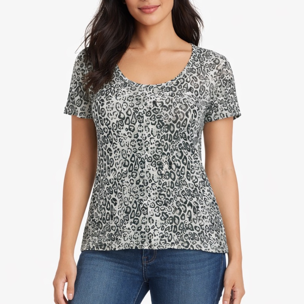 Cheetah print tee